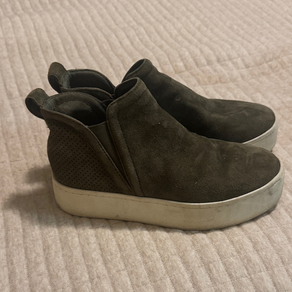 Steve Madden Olive Green Platform Shoes